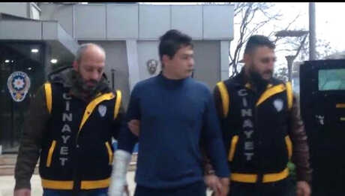 Düğün Günü Eşini Öldüren Sanık: \'Beş Kuruşluk Adam Değilsin\' Dedi, Bıçakladım