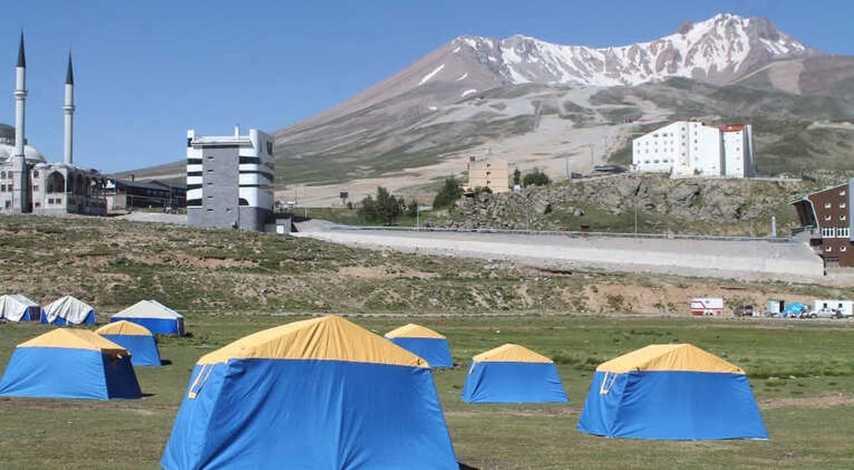 Erciyes\'teki Çadır Kamplara Yoğun İlgi