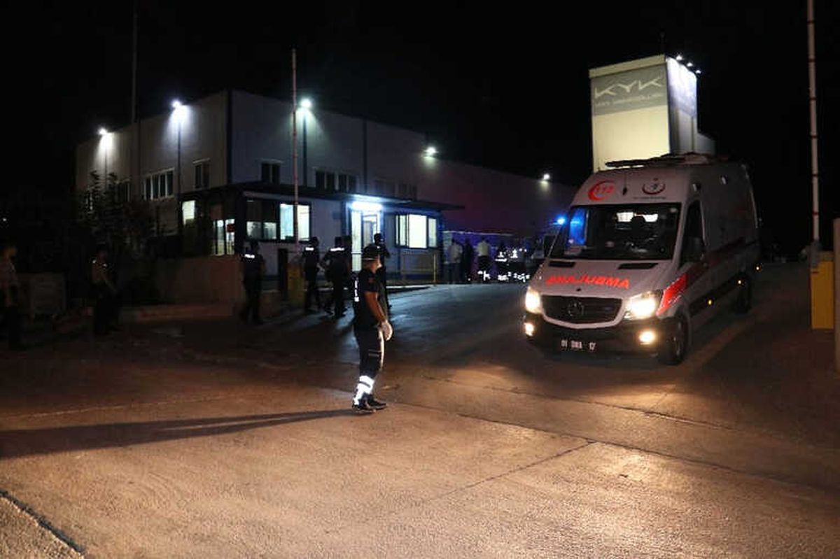 Fabrikadan Yayılan Koku İşçileri Etkiledi: 2\'si Ağır 8 Kişi Hastanelik Oldu