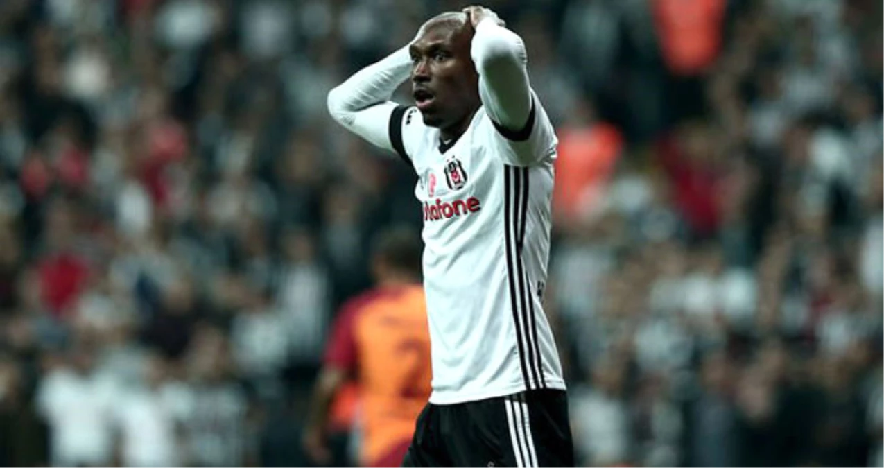 Galatasaray\'ın Atiba Hutchinson ile İlgilendiği Ortaya Çıktı