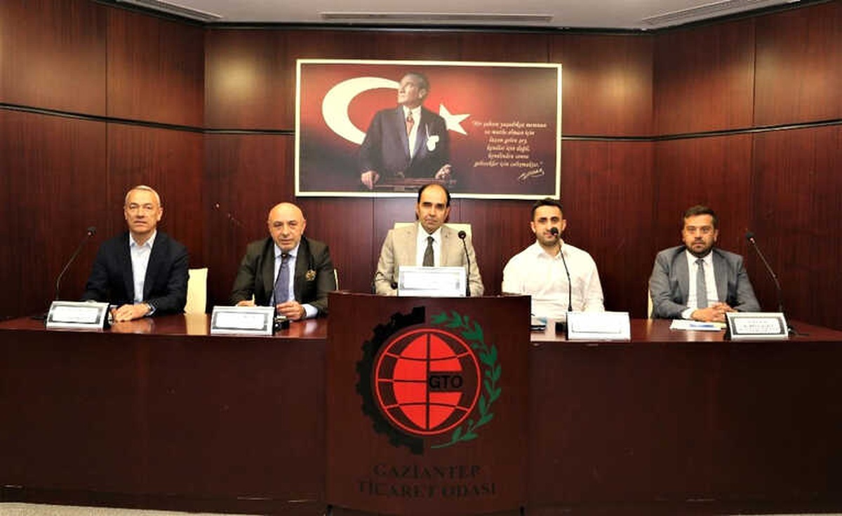 Gto\'da Akaryakıt Sektörünün Sorunlarına Çözüm Arandı