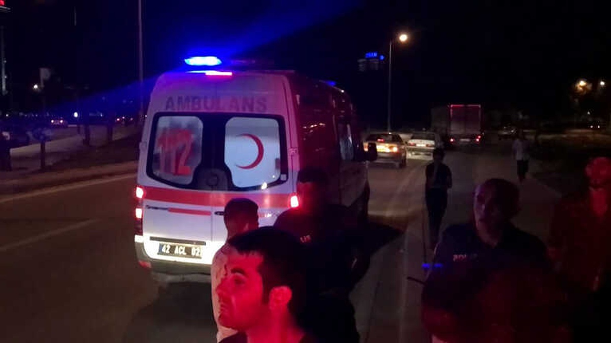 İki Grup Arasında Silahlı, Bıçaklı ve Taşlı Kavga: 7 Yaralı
