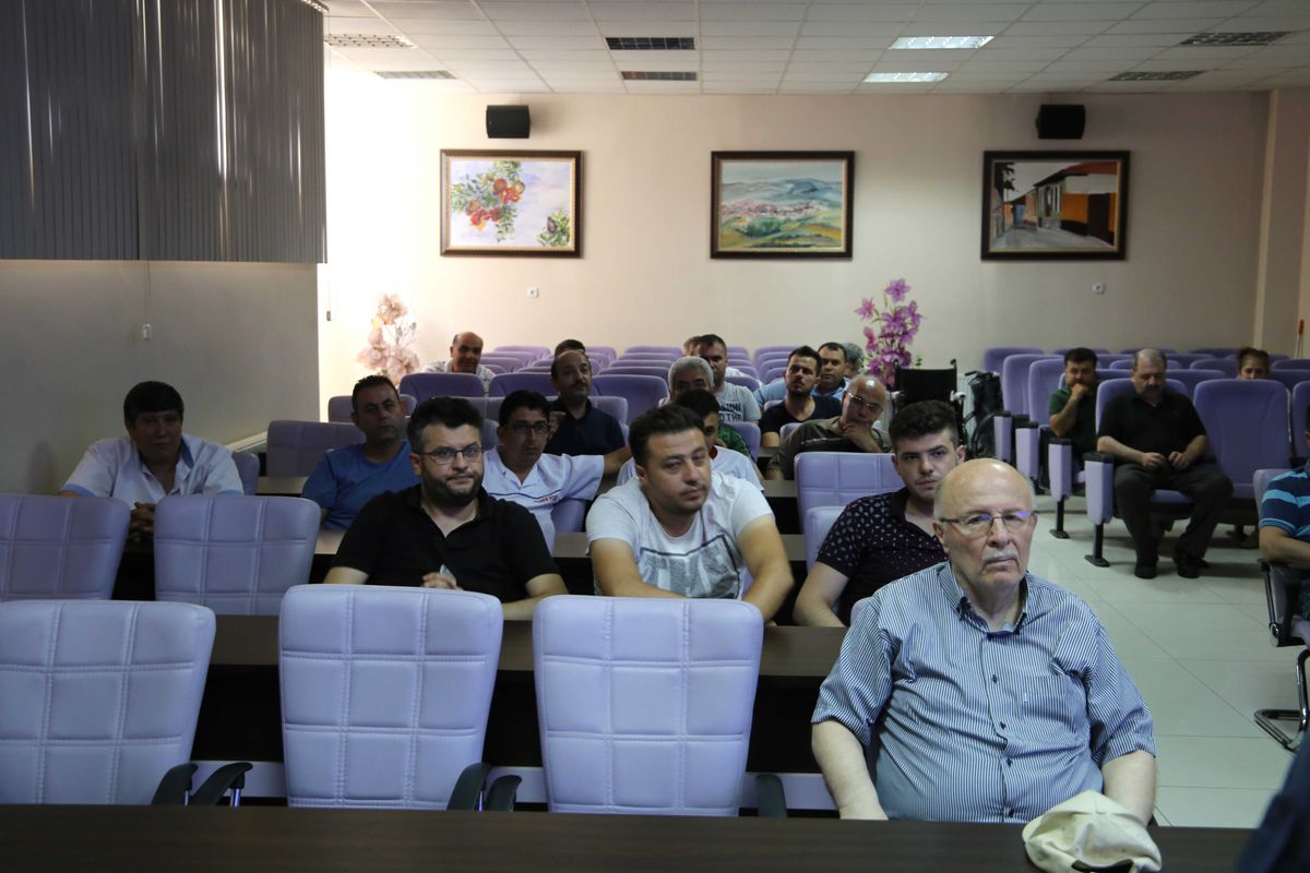 Kula\'lı Esnafa Turizm Eğitimi Verildi