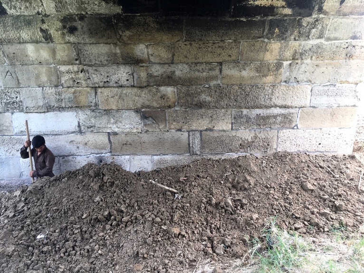 Tarihi Köprüdeki Restorasyona Polis Baskını