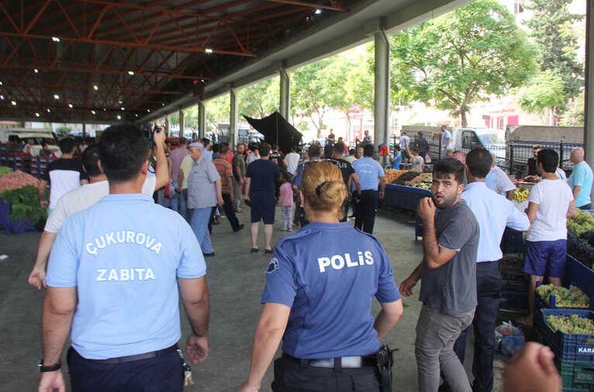 Polise Pompalı Tüfekle Karşı Koydular