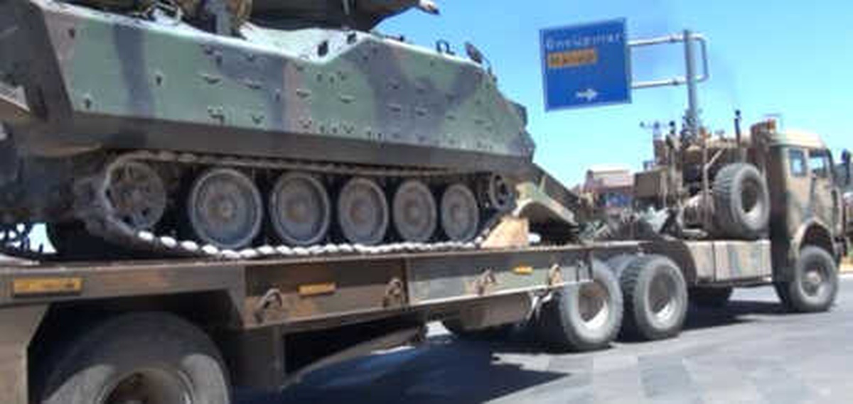 Suriye\'ye Askeri Araç Sevkiyatı Sürüyor