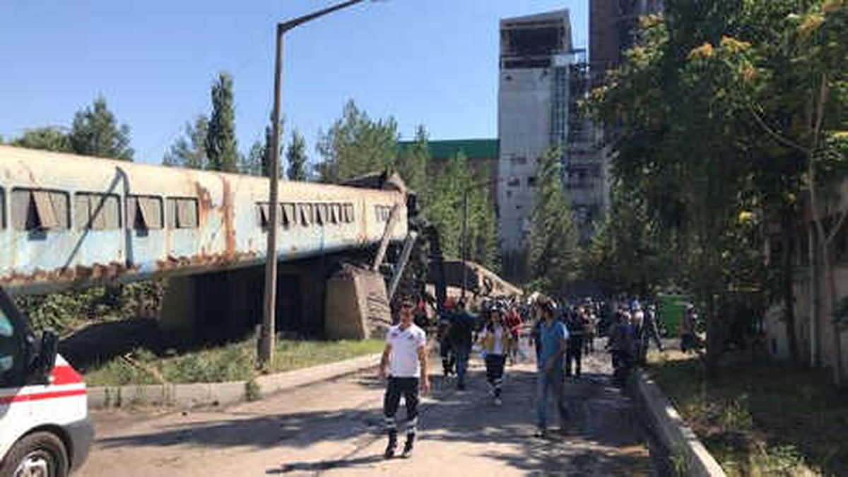 Termik Santralde Kömür Sevk Kanalı Çöktü: 11 İşçi Yaralı (2)