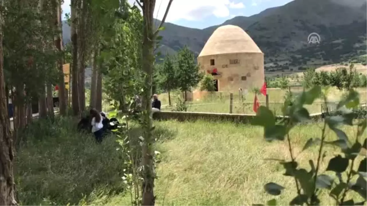 Uluslararası Dede Korkut Kültür ve Sanat Şöleni - Bayburt