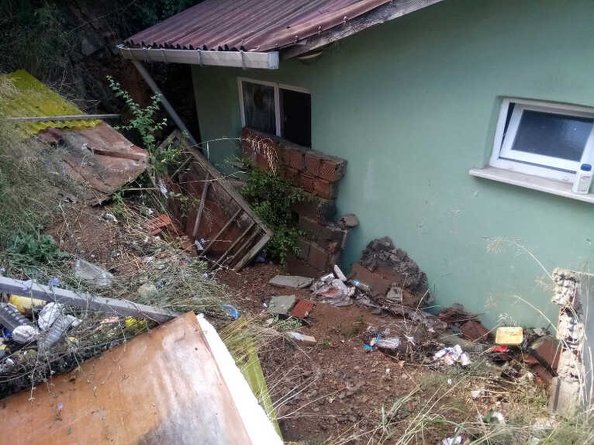 Yağmur Sonrası Duvar Çöktü: 1 Ölü, 1 Yaralı
