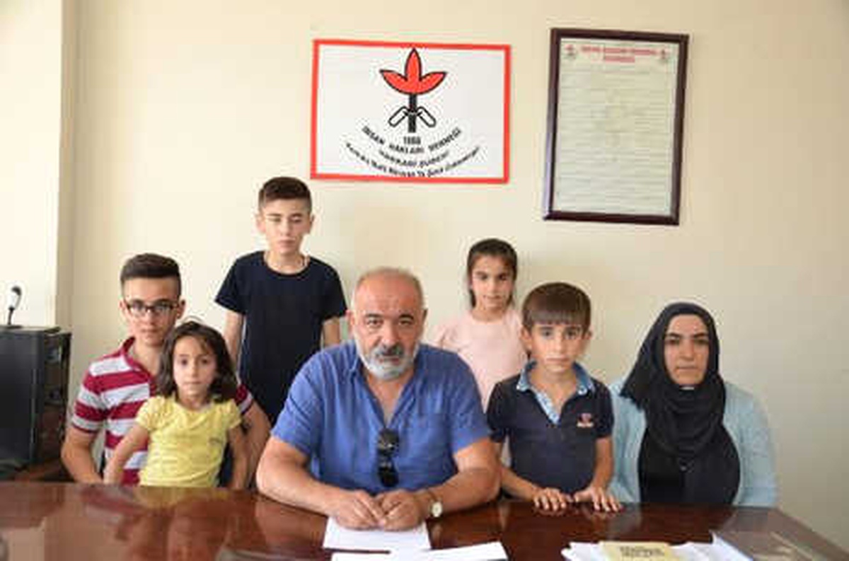 6 Çocuk Annesi, PKK Tarafından Kaçırılan Eşini Arıyor