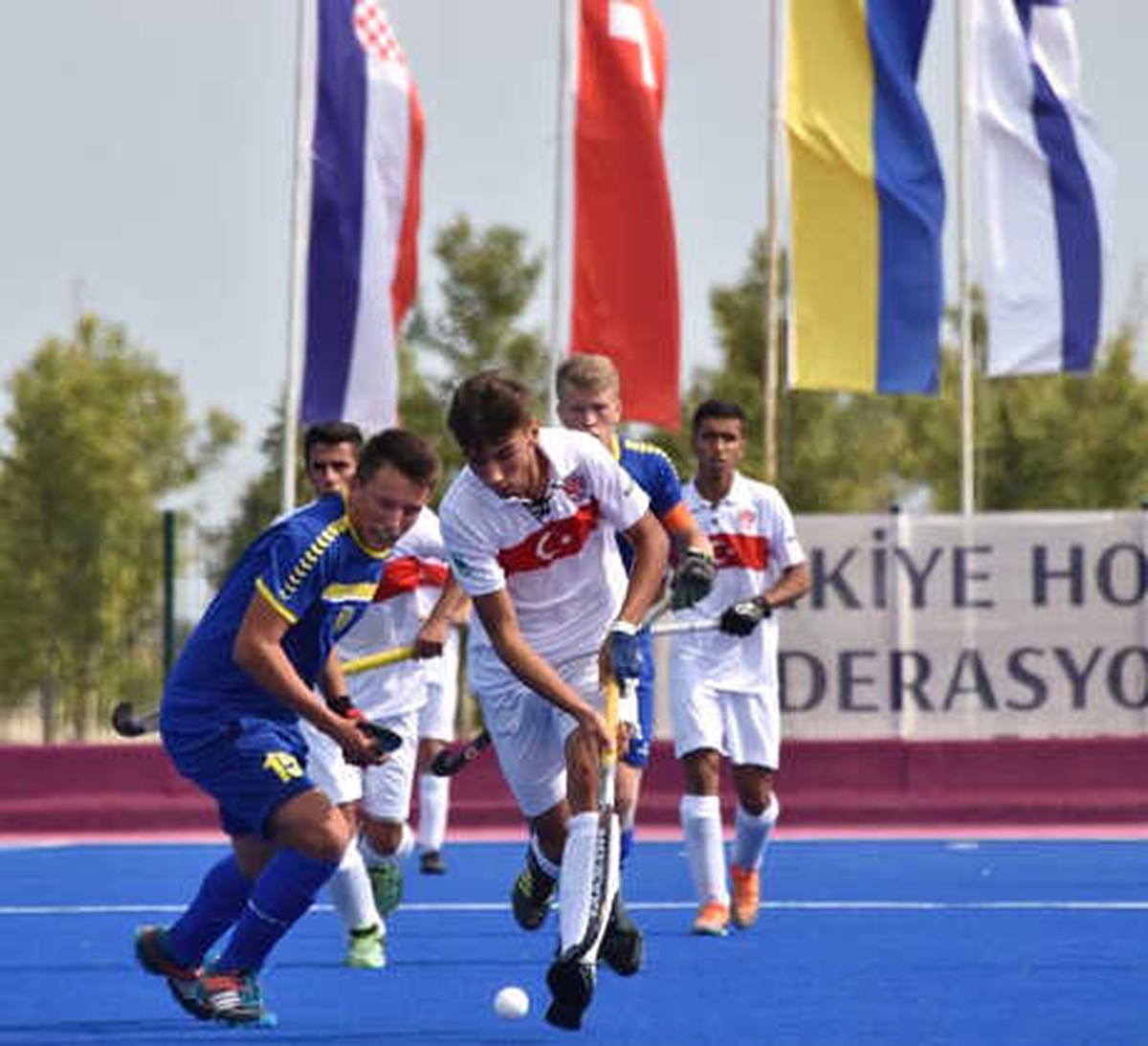 Açık Alan Avrupa Hokey Şampiyonası\'nda Türkiye, Ukrayna\'ya 4-3 Mağlup Oldu