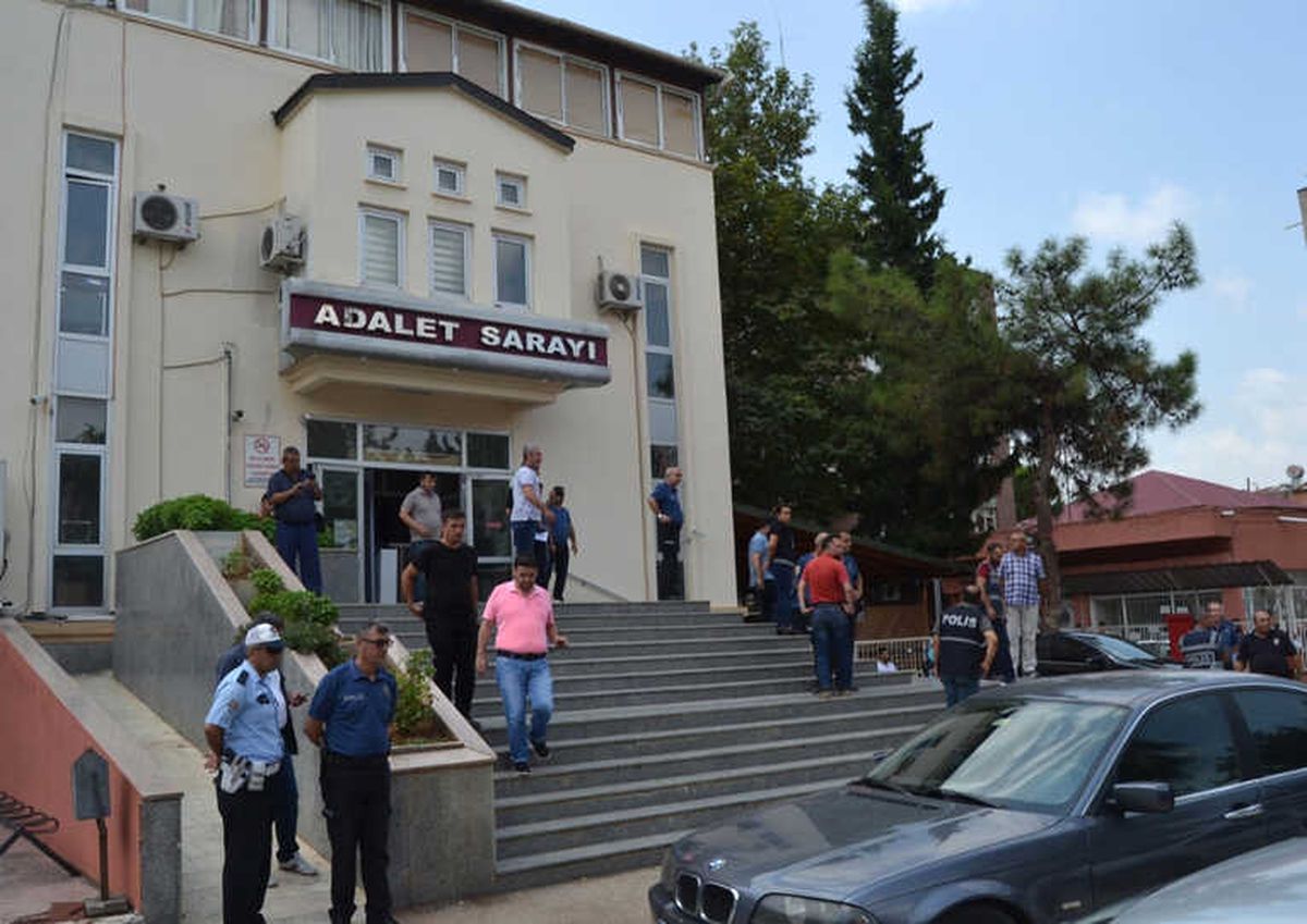Adana\'da İnternet Üzerinden Nitelikli Dolandırıcılığa 21 Tutuklama