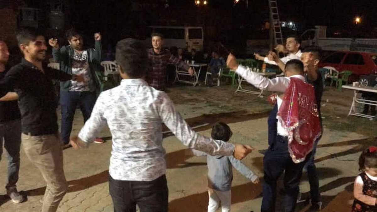 Afyonkarahisar\'da Geleneksel Asker Eğlenceleri Devam Ediyor