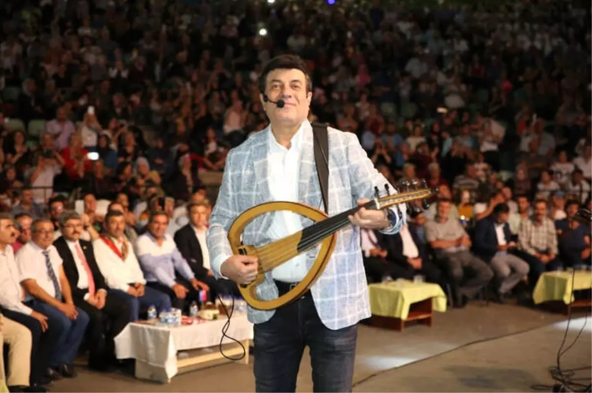 Bilecekliler Coşkun Sabah\'la Şölene Damga Vurdu