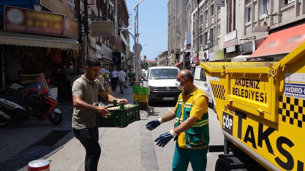 Bu Taksiler Çöp Topluyor