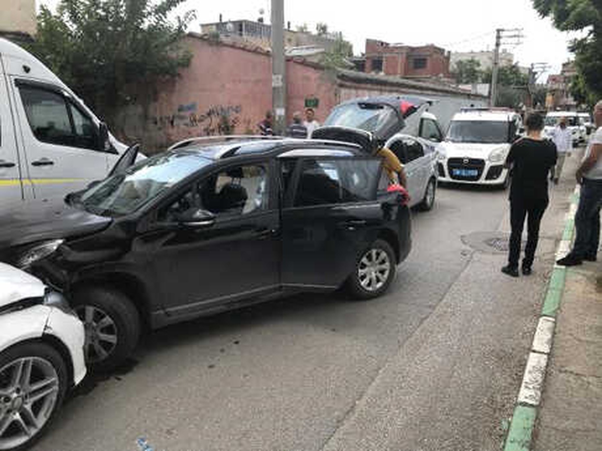Bursa\'da Polisten Kaçan Sürücü, Havaya Ateş Açılarak Yakalandı