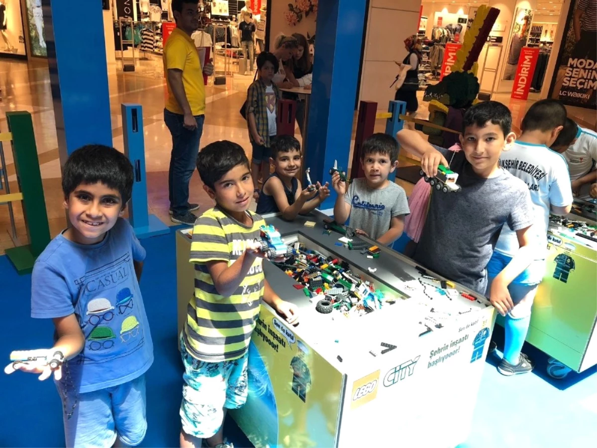 Çocuklar Lego Festivali\'nde Buluştu