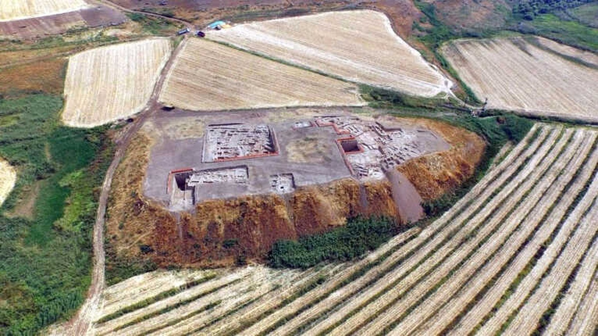Ege Üniversitesinin Yürüttüğü Kazıya 700 Bin Paundluk Destek