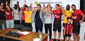 Eskişehirspor'da İmza Şov! 8 Transfer...