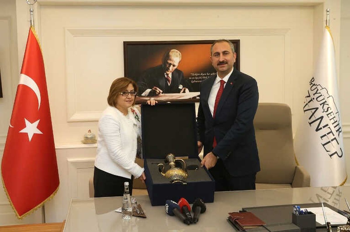 Fatma Şahin Bakan Gül\'ü Ağırladı