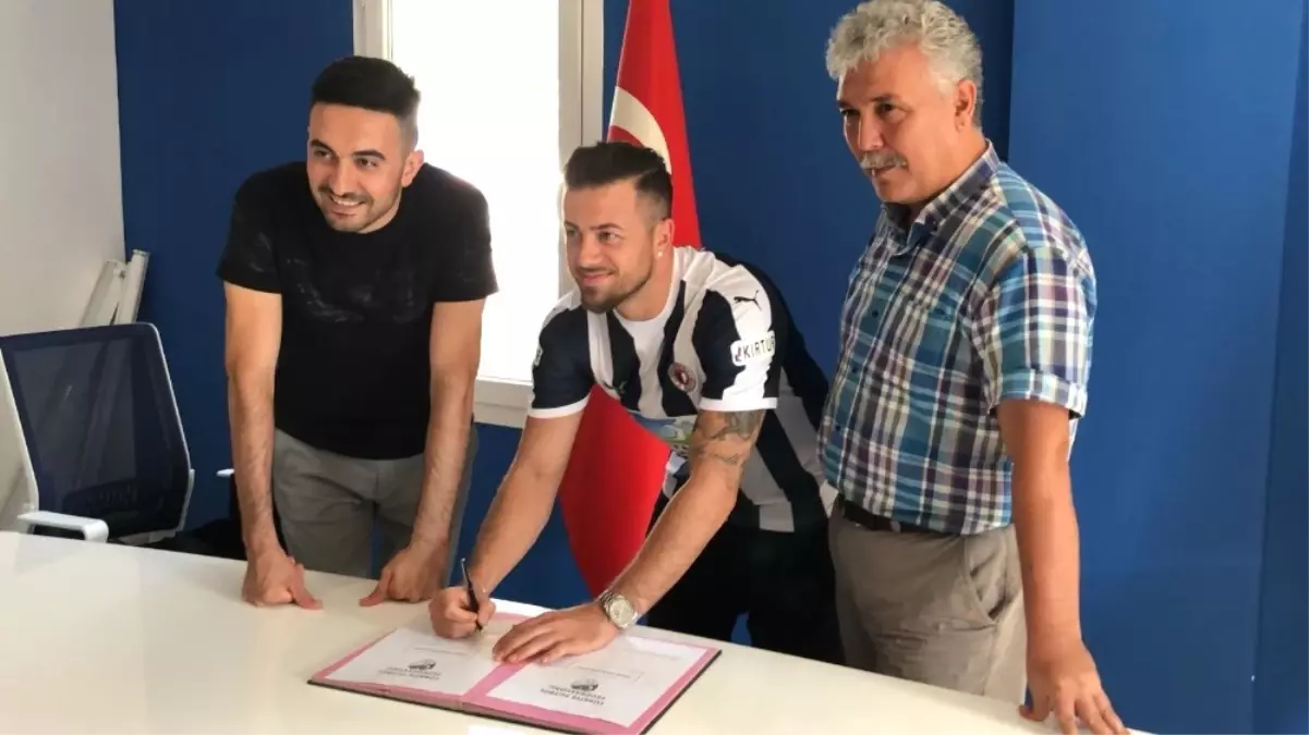 Fethiyespor, Kağan Söylemezgiller\'i Renklerine Bağladı