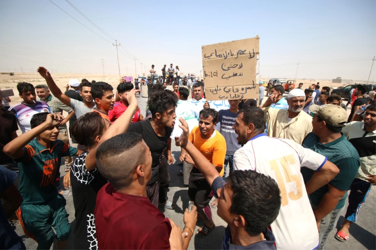 Irak\'taki Protestolar Başkent Bağdat\'a Sıçradı
