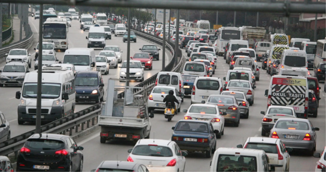 İstanbullulara Müjde! Mahmutbey\'deki Trafik Sorunu Yıl Sonunda Çözülüyor