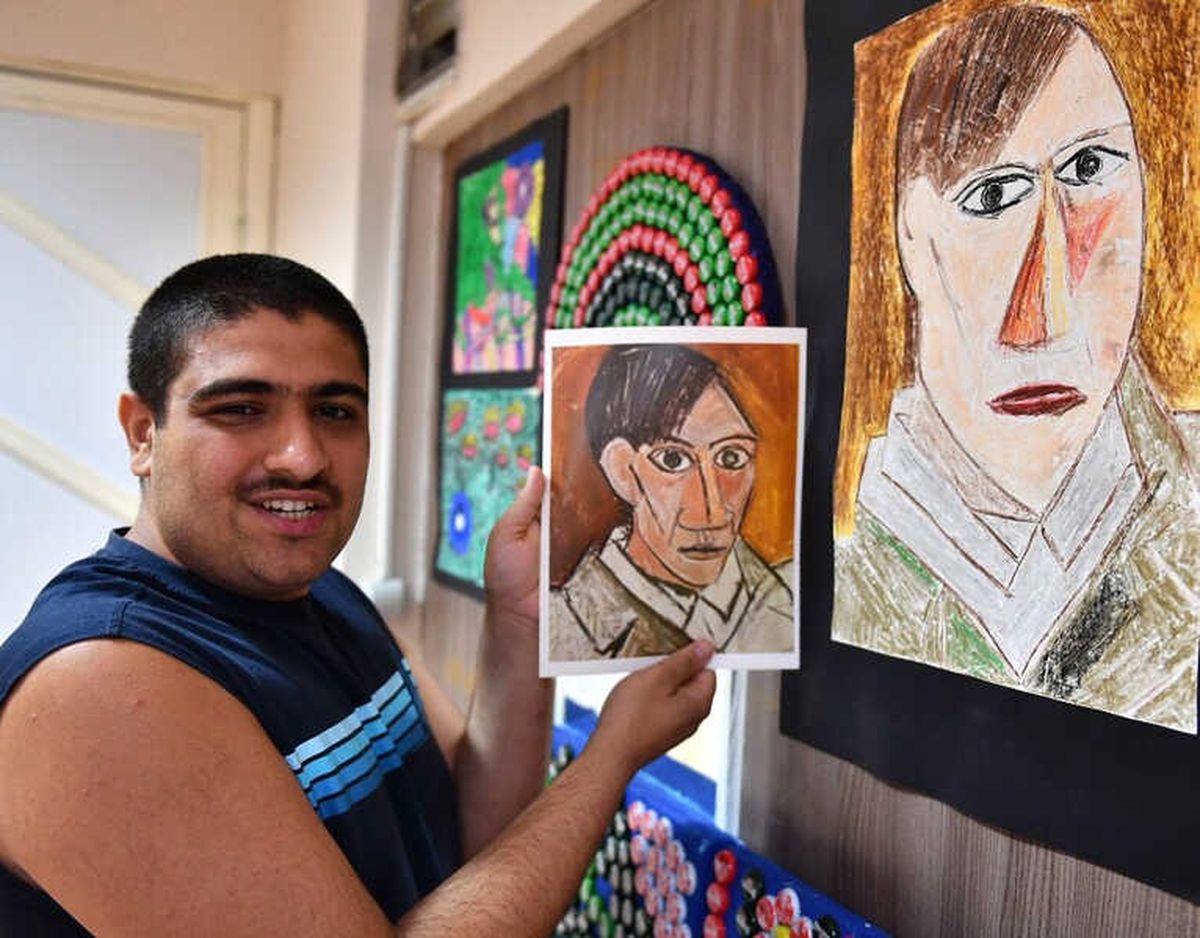 İzmir\'in Picasso\'su Otizmli Mahsun