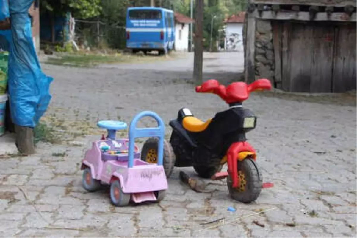 Kayıp Evrim\'in Köyünde Aileler Tedirgin