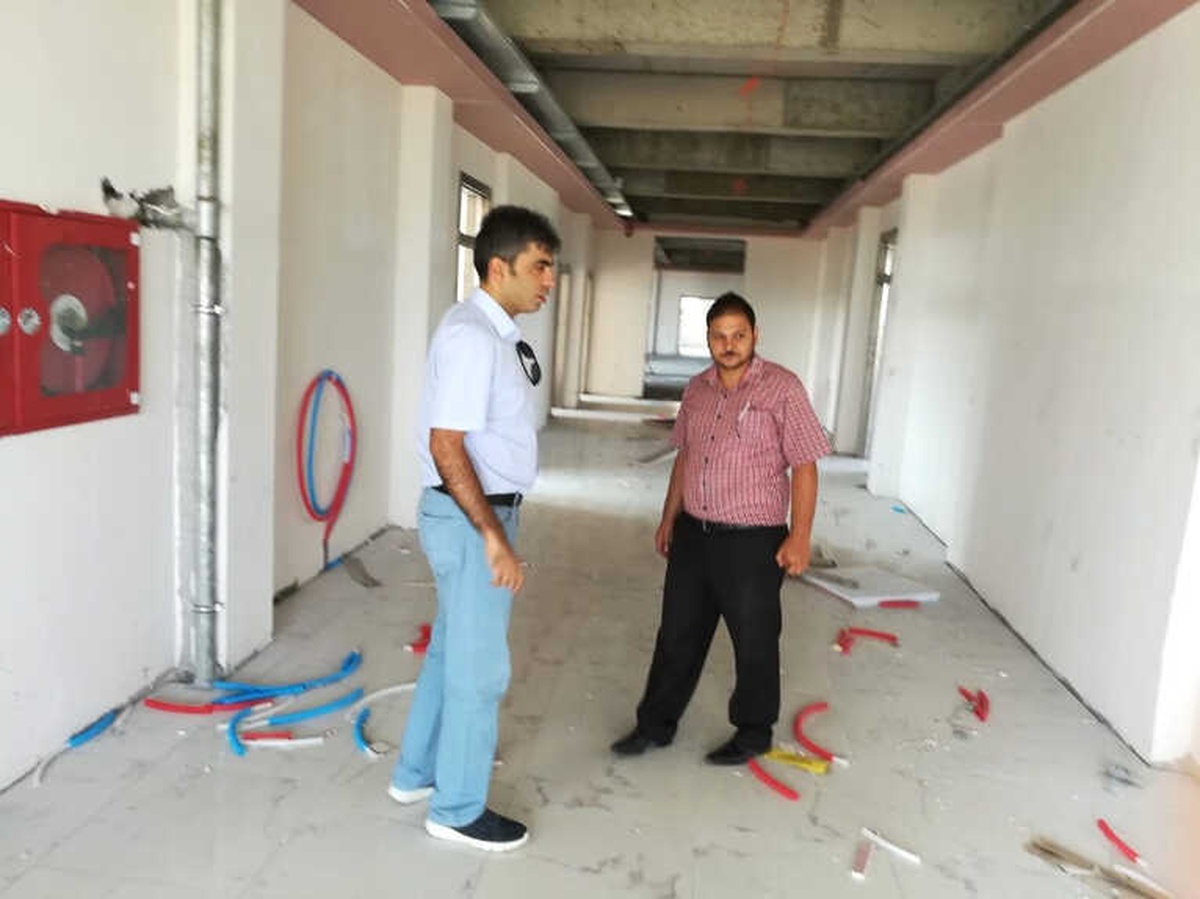 Müdür Çatkılı 15 Temmuz Mesleki ve Teknik Anadolu Lisesi Binasında İncelemede Bulundu