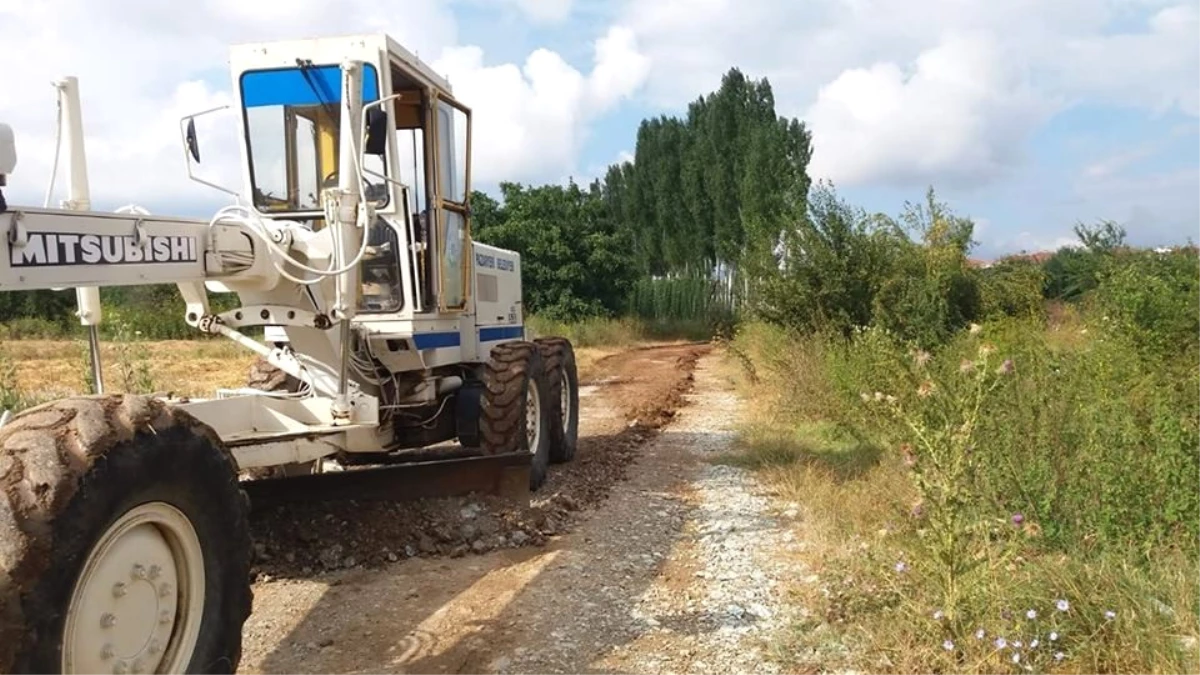 Pazaryeri\'nde Yol Düzeltme ve Bakım Çalışmaları