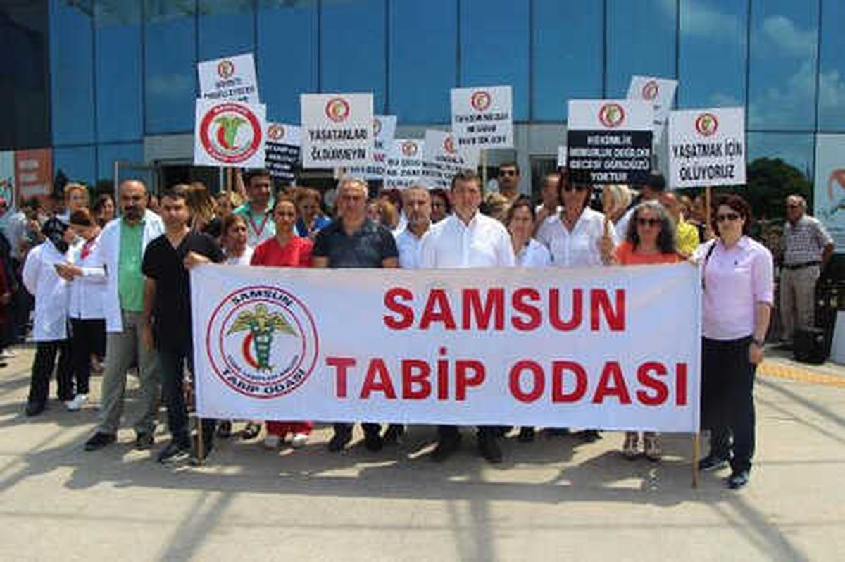 Samsun\'da Sağlıkçılardan Şiddete Karşı Eylem