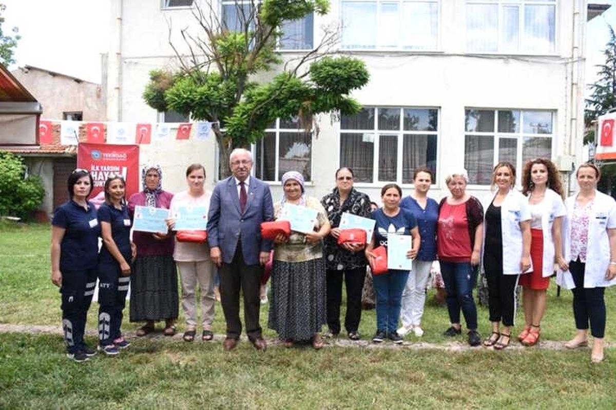 Tekirdağ\'da Bebek-çocuk İlkyardım Eğitimleri Devam Ediyor