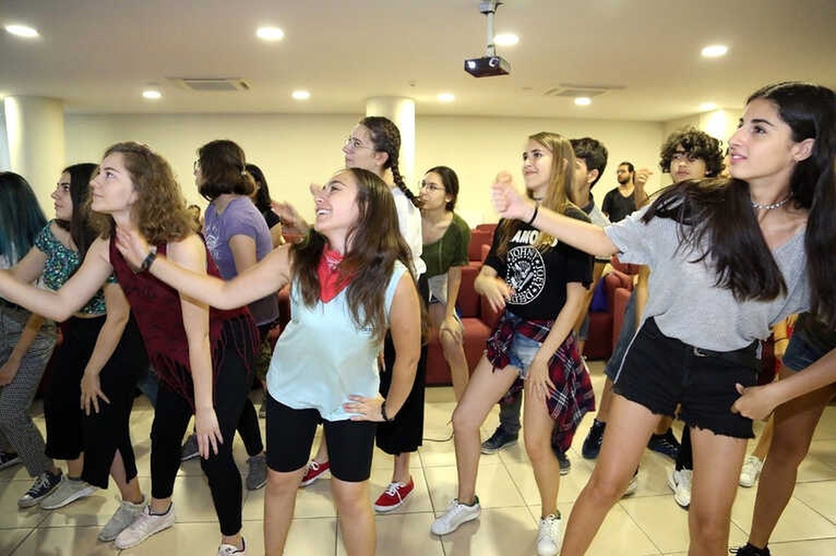 16 Farklı Ülkeden 70 Genç Ataşehir\'de Buluştu