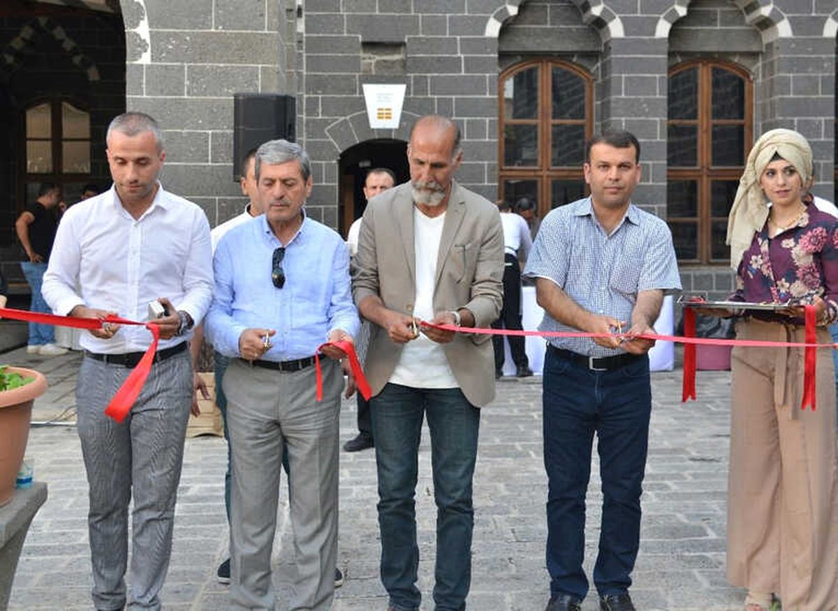 Acılarımın Abidesi\' Sergisi Açıldı