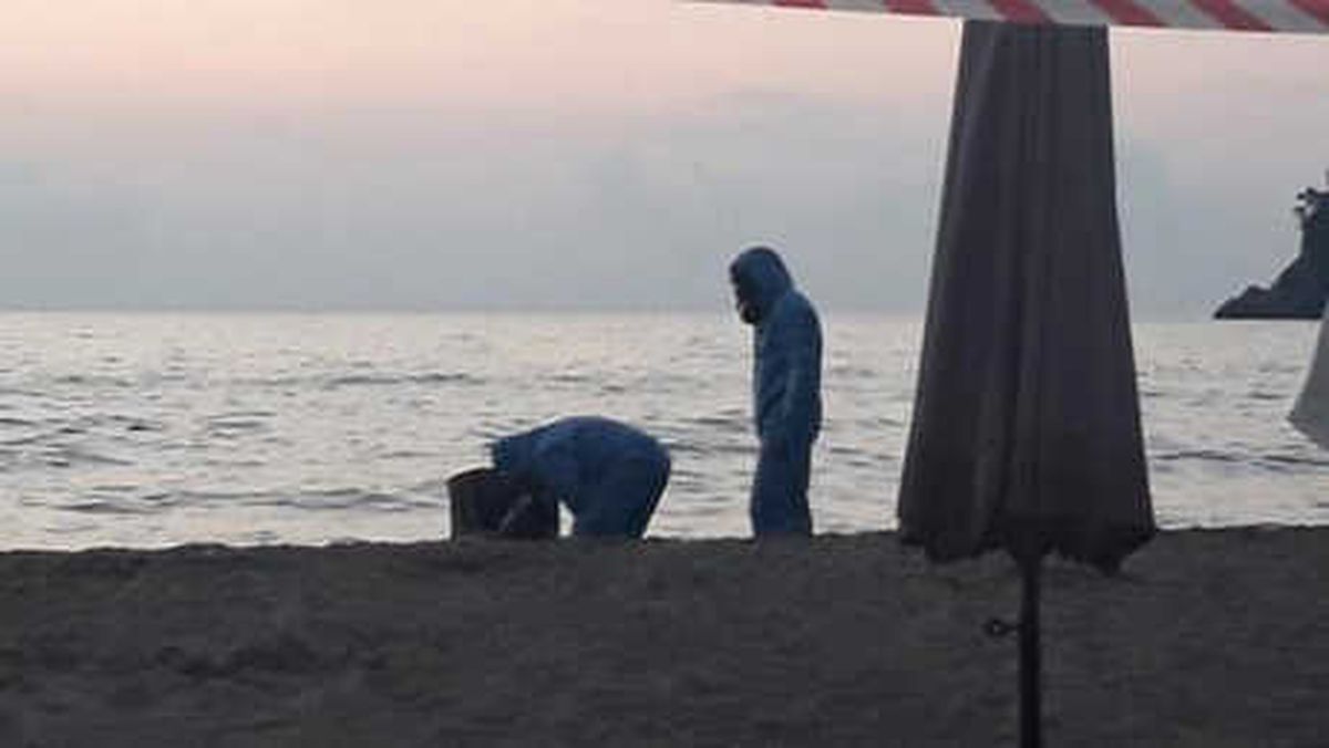 Bartın\'da Sahile Varil Vurdu