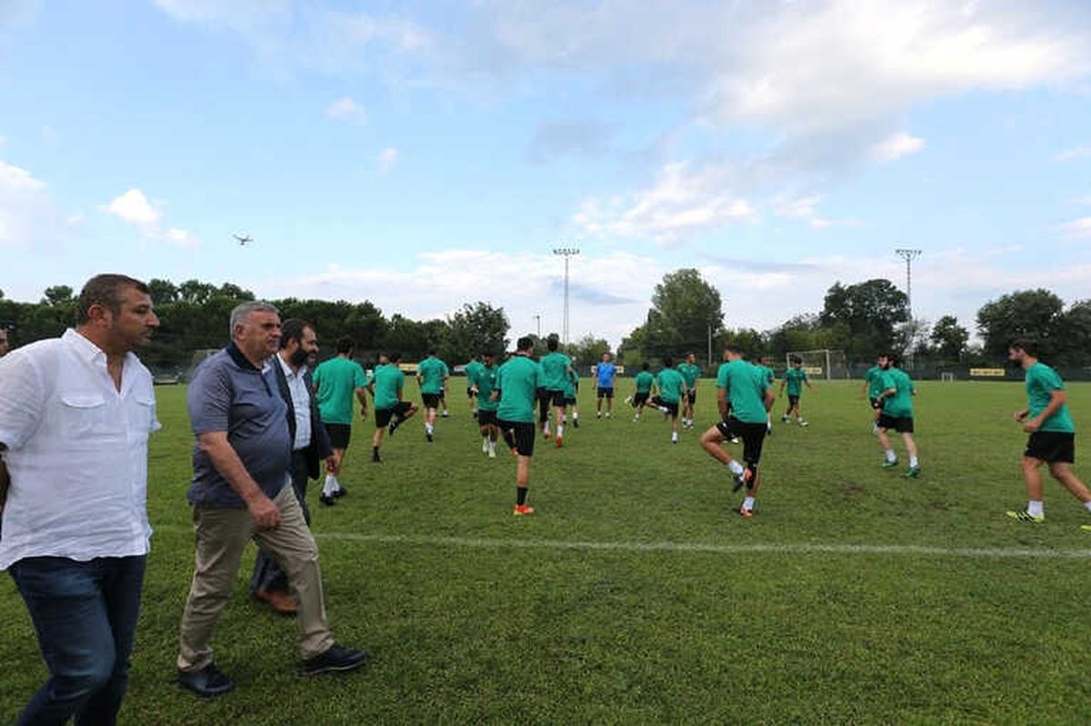 Başkan Toçoğlu, Sakaryaspor\'un Antrenmanını Takip Etti