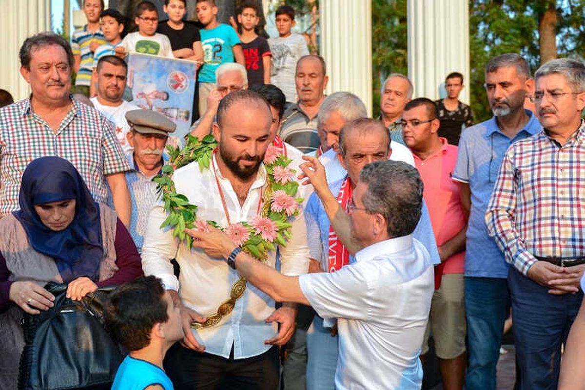 Başpehlivan Okulu\'ya Baba Ocağında Coşkulu Karşılama