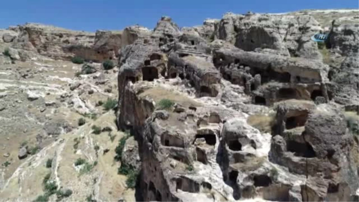Bin Yıllardır Süren İhtişam: Hasuni Mağaraları