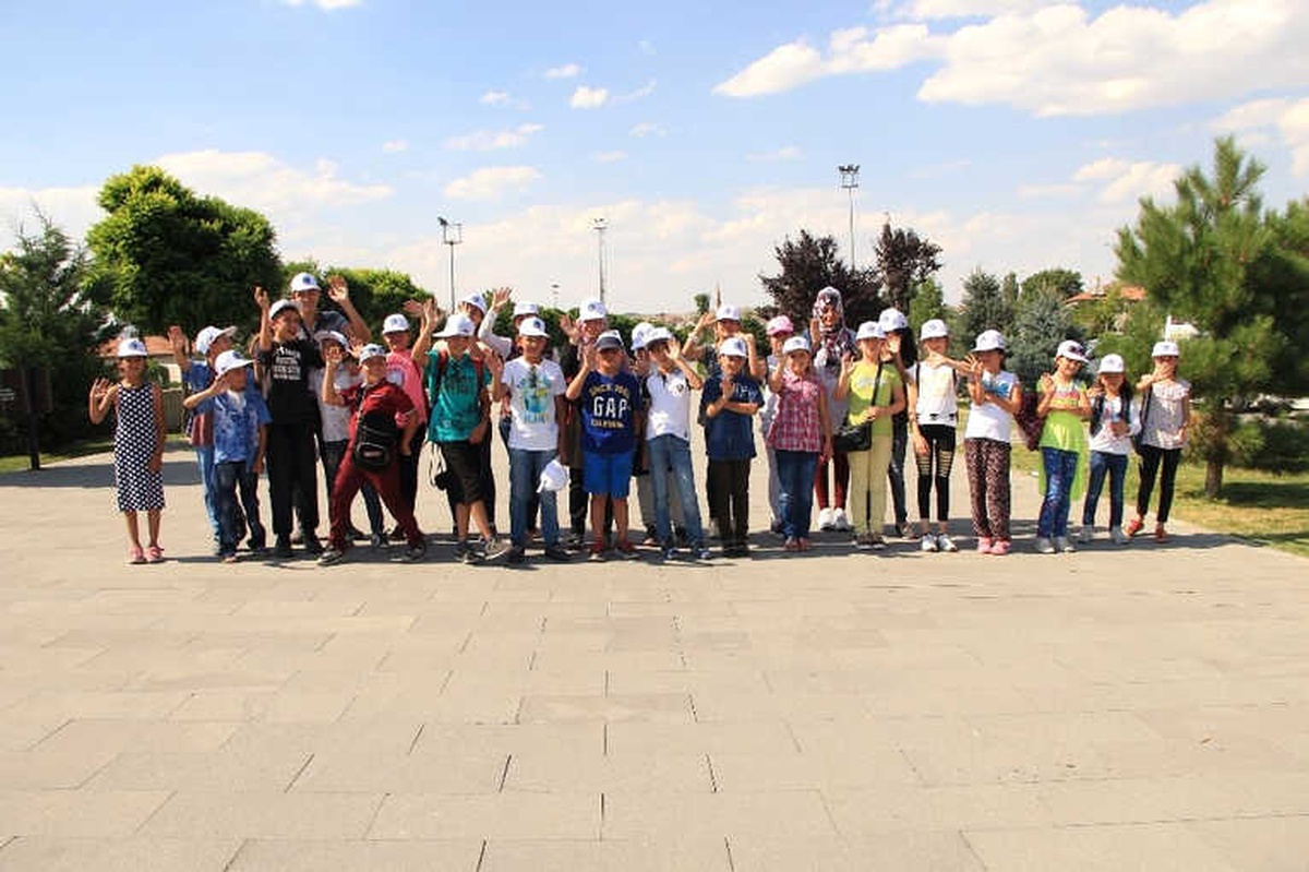 Büyükşehir\'de Öğrencilere Tatil Gezisi Sürprizi