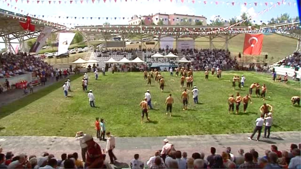 Düzce Yağlı Güreşleri Başpehlivanı Recep Kara Oldu