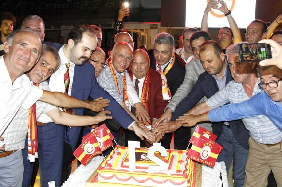 Galatasaray 21. Şampiyonluğunu Tekirdağ\'da Kutladı