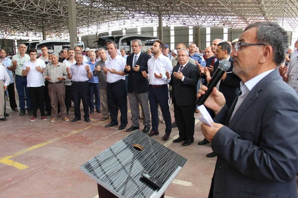 Kütahya\'dan Kutsal Topraklara Yolculuk Başladı