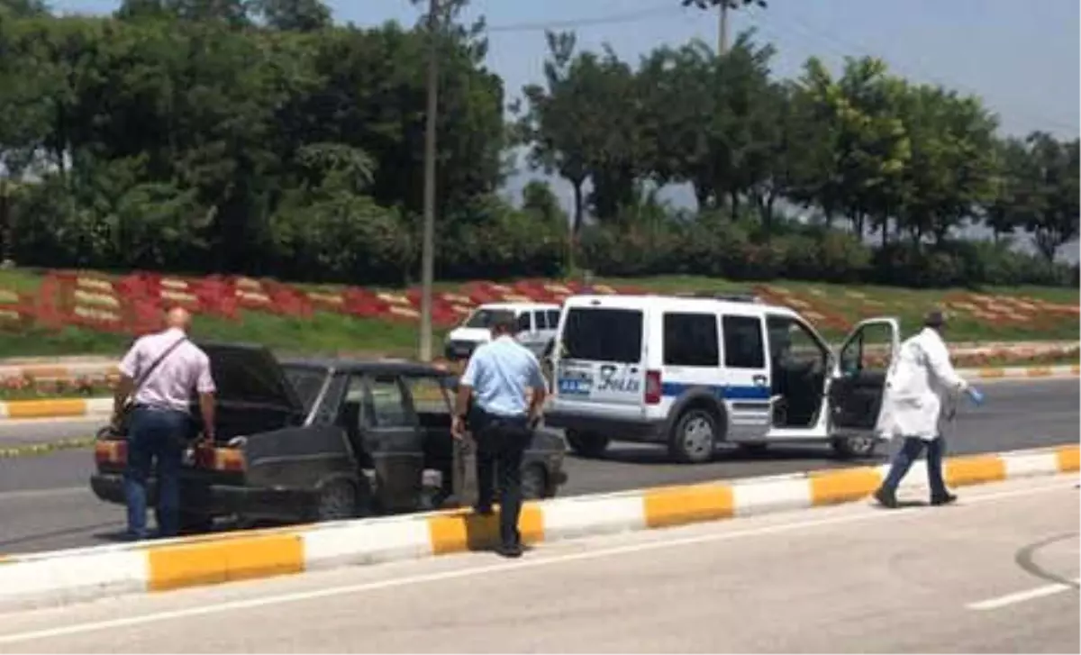 Polis Lastiğine Ateş Açarak Otomobili Durdurdu; Seken Kurşunla 1 Kişi Yaralandı