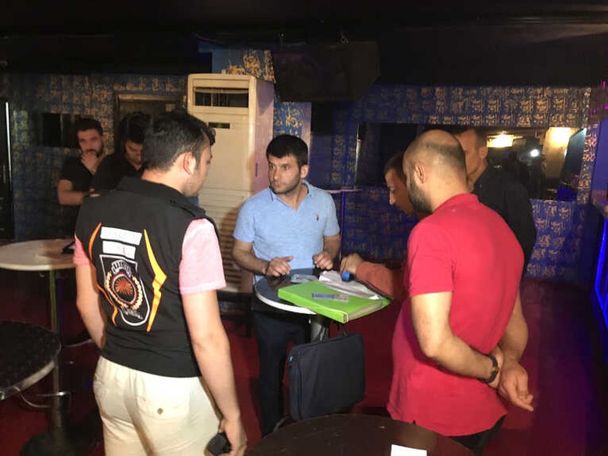 Taksim\'de Turizm Polisinden Şok Uygulama