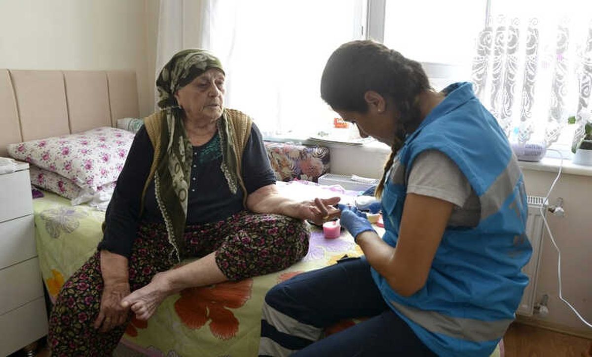 Tebev\'in Sıcak Eli Hayriye ve Hatice Nineye de Ulaştı