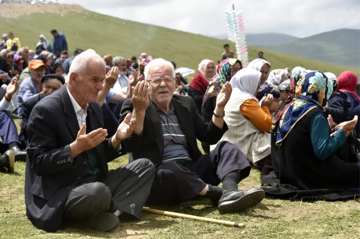 Teröre İnat Binlerce Kişi 173.güvende Yayla Şenliğinde Buluştu