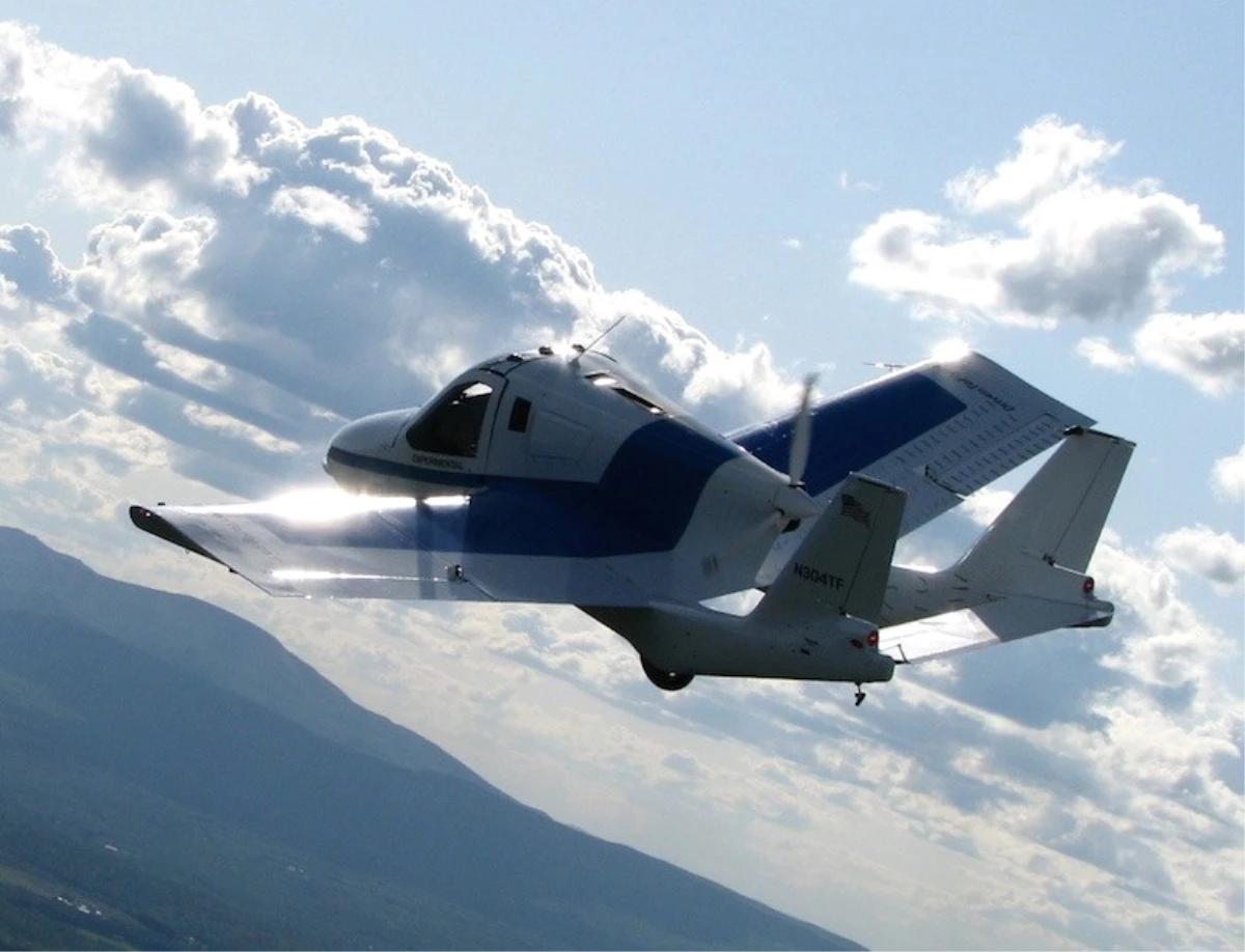 Terrafugia\'nın İlk Uçan Arabası Nihayet 2019\'da Satışa Çıkıyor