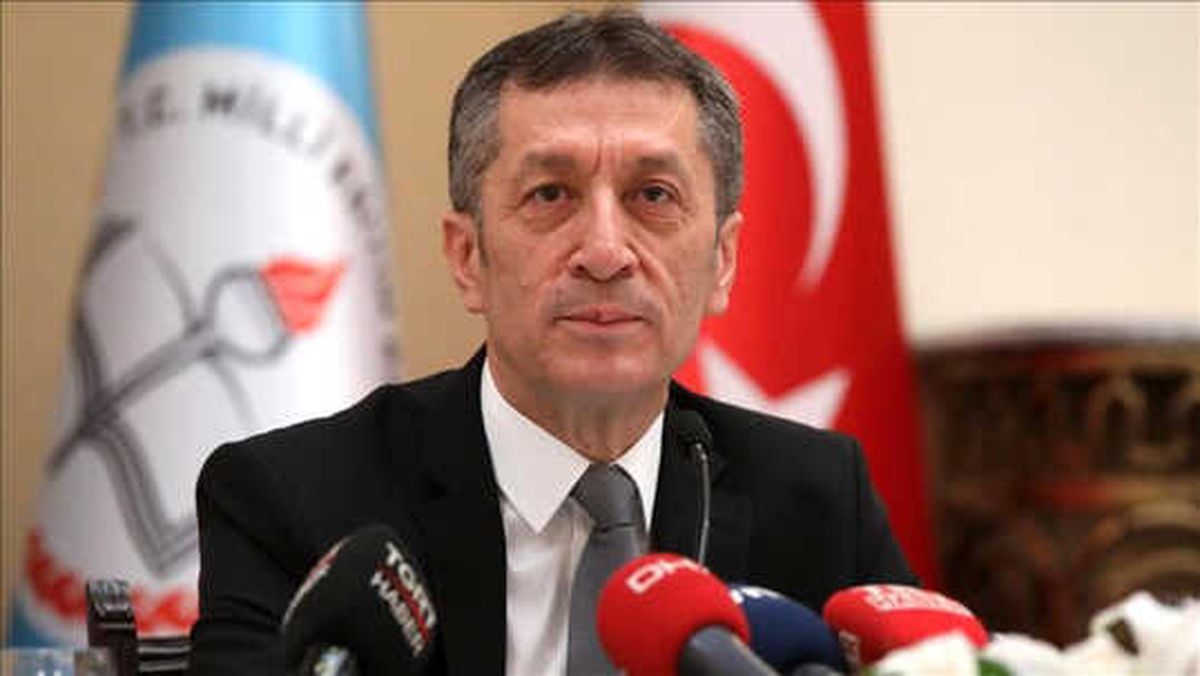 Yeni Milli Eğitim Bakanı\'ndan Öğretmenlere Mektup