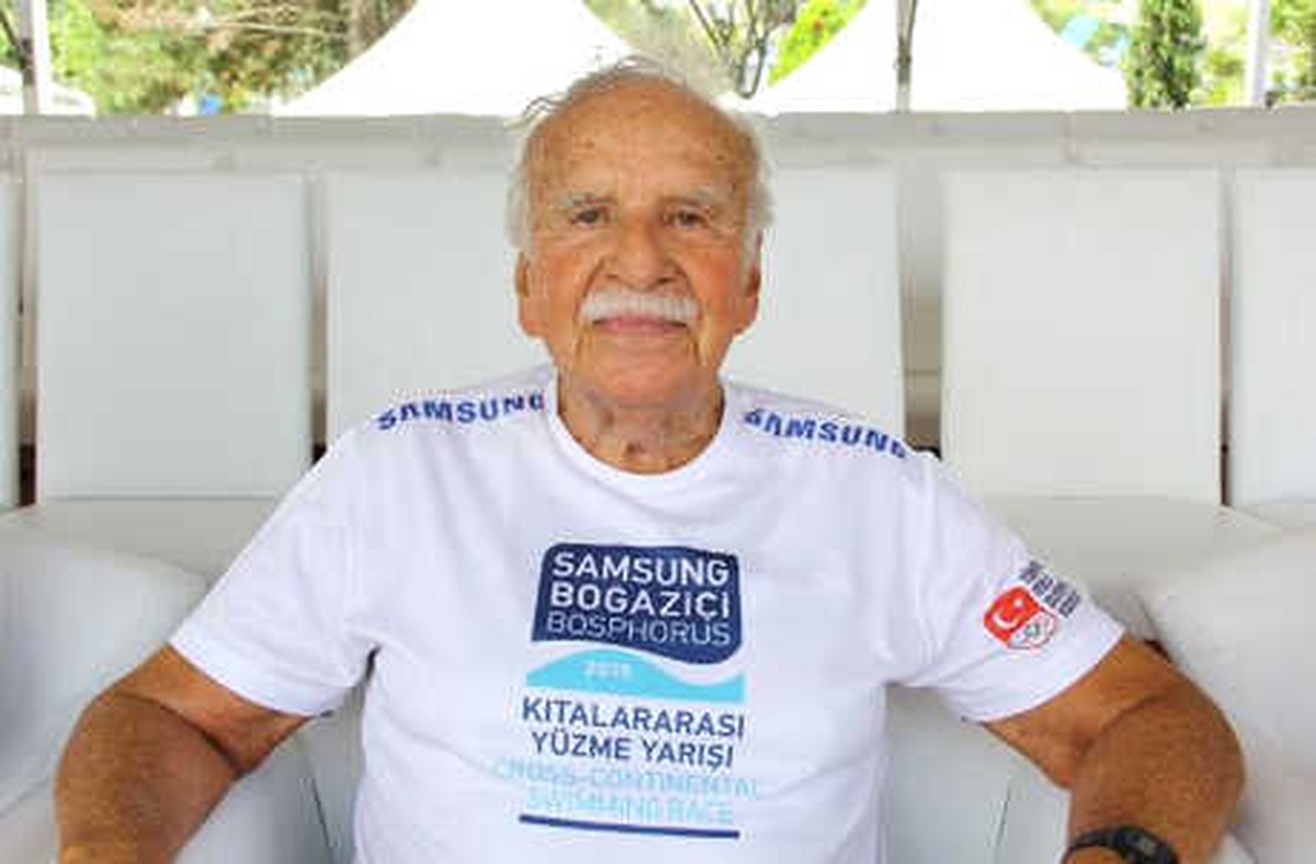 89 Yaşında Boğaziçi Kıtalararası Yüzme Yarışı\'na Katılıyor